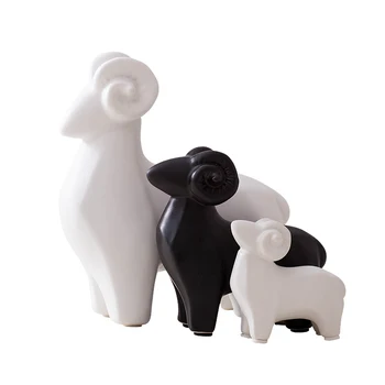 Europos Modernaus Stiliaus Namų Stalo Apdailos Keramika Avių Kūrybiškas ir Patrauklus Juodosios Ožkos Modelis 3 Ėriukus Šeimos Papuošalai