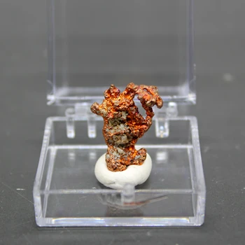 GERIAUSIAI! Retųjų Gamtos vario mineralinių egzempliorių Akmenys ir kristalai crystal Healing iš kinijos nemokamas pristatymas dėžutės dydis 3.4 cm
