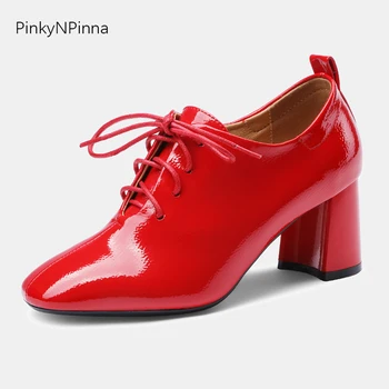 Elegantiškas ponios biuro aukšti kulniukai siurbliai Oksfordo pririšti iki minkštos spindinčios lakinės odos raudona preppy moterų priemiestinių batai plius dydis 43